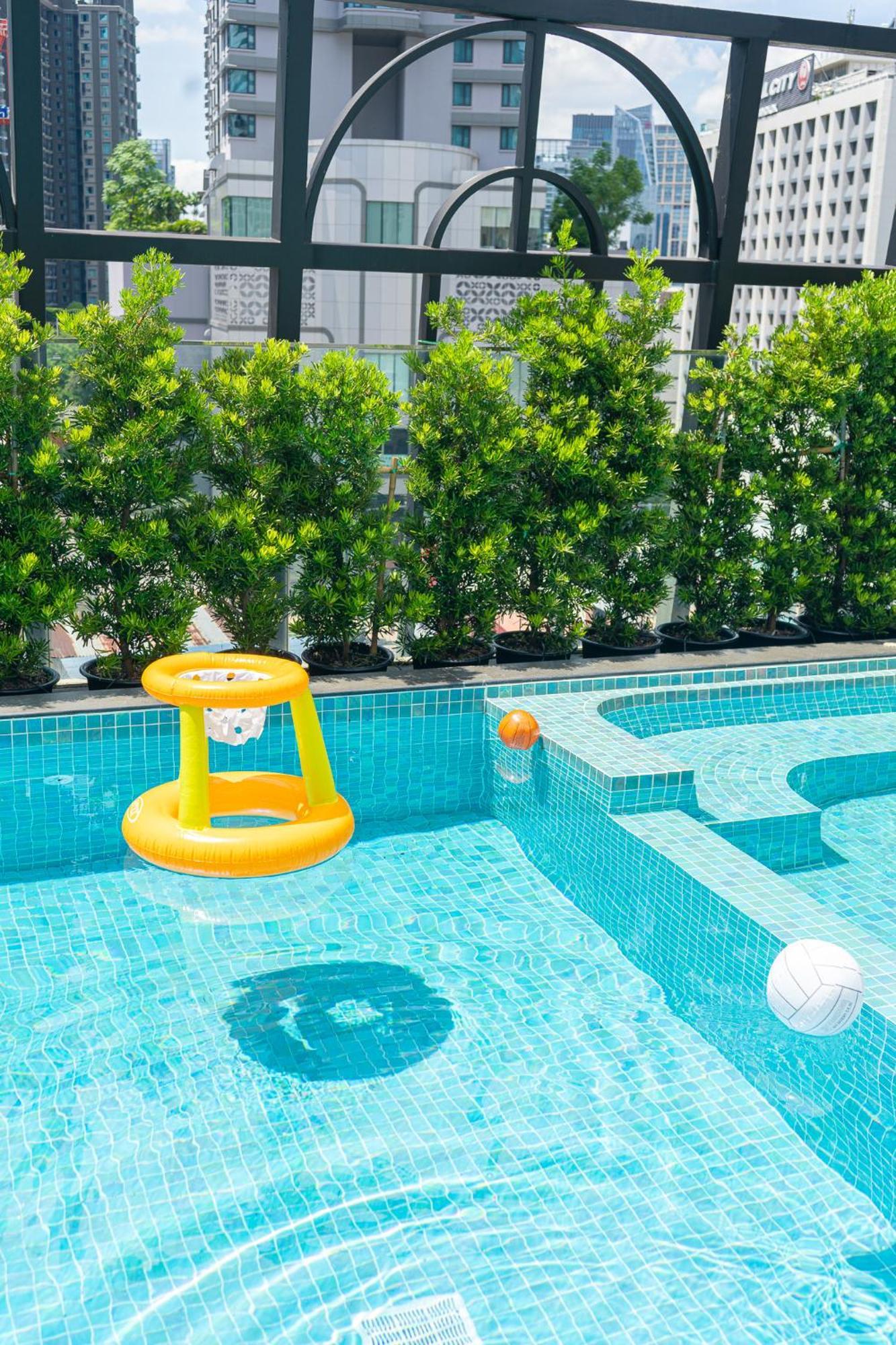 The Salil Hotel Sukhumvit 57 - Thonglor Banguecoque Exterior foto